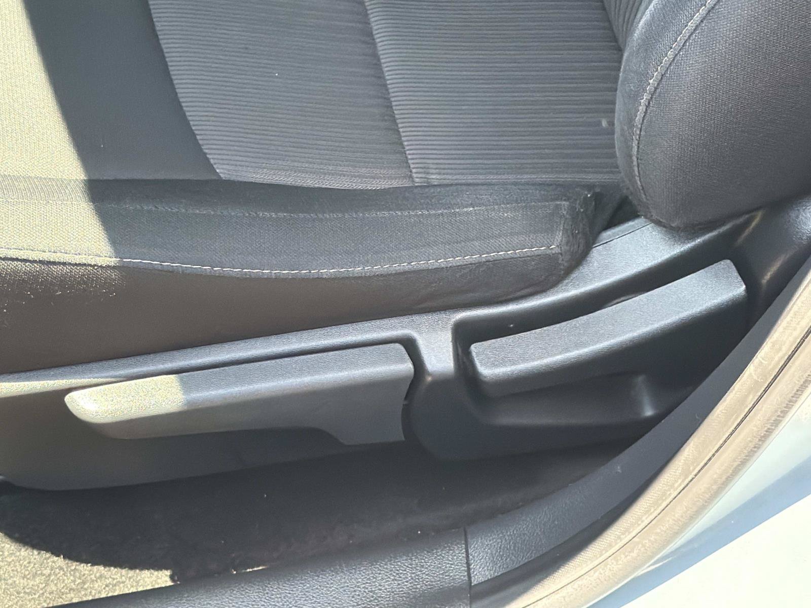 Used 2024 Nissan Sentra SV FWD image 19