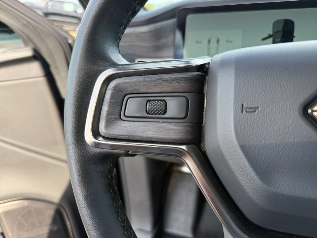 Used 2023 Rivian R1T Adventure AWD/4WD image 25