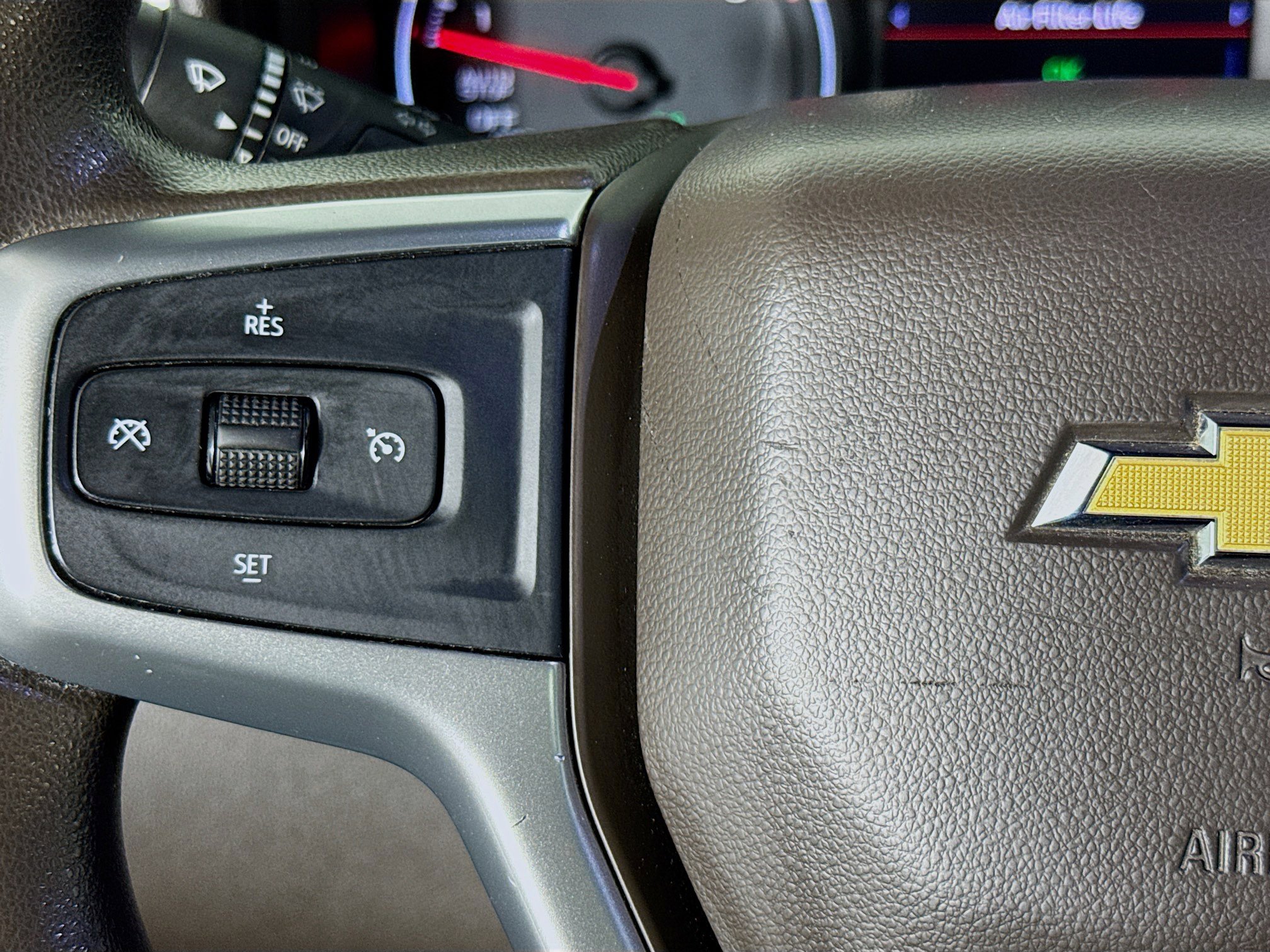 Used 2020 Chevrolet Silverado 1500 LT image 13