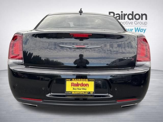 Used 2023 Chrysler 300 S RWD image 6