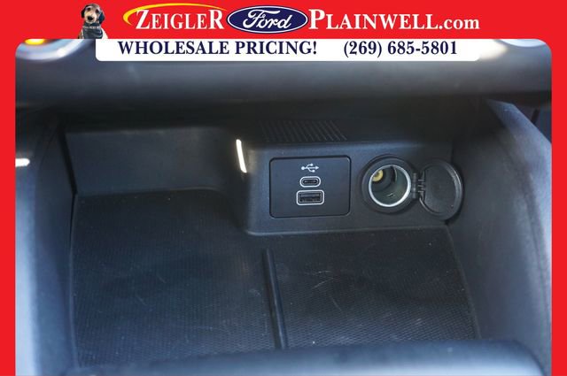 Used 2025 Ford Escape ST-Line image 20