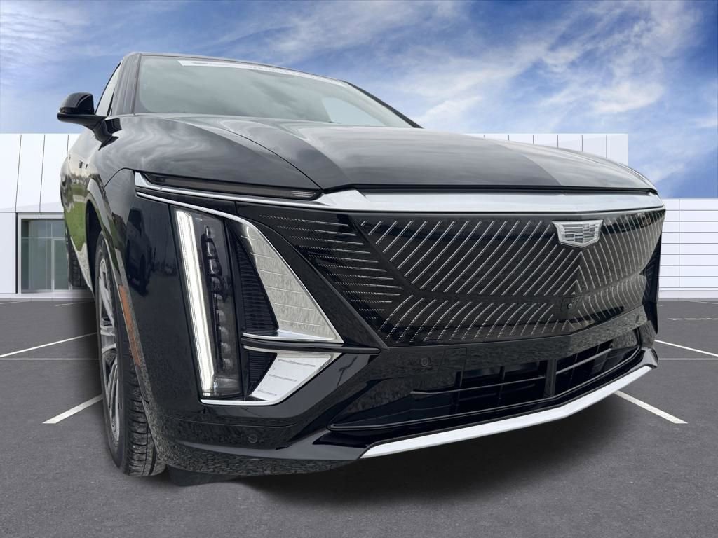 Certified 2024 Cadillac Lyriq Luxury image 8
