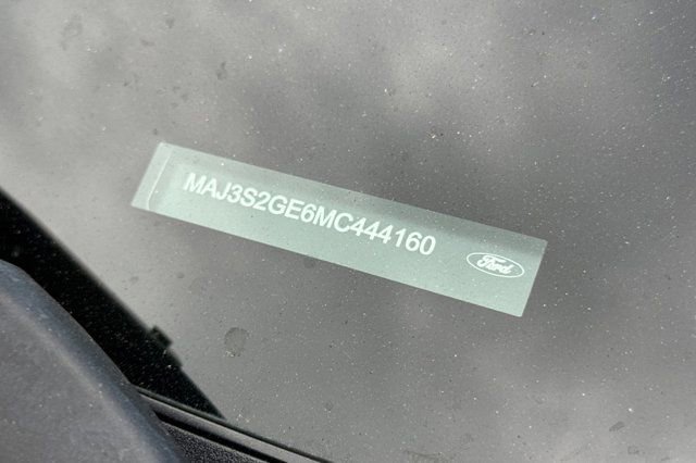 Used 2021 Ford EcoSport SE image 4