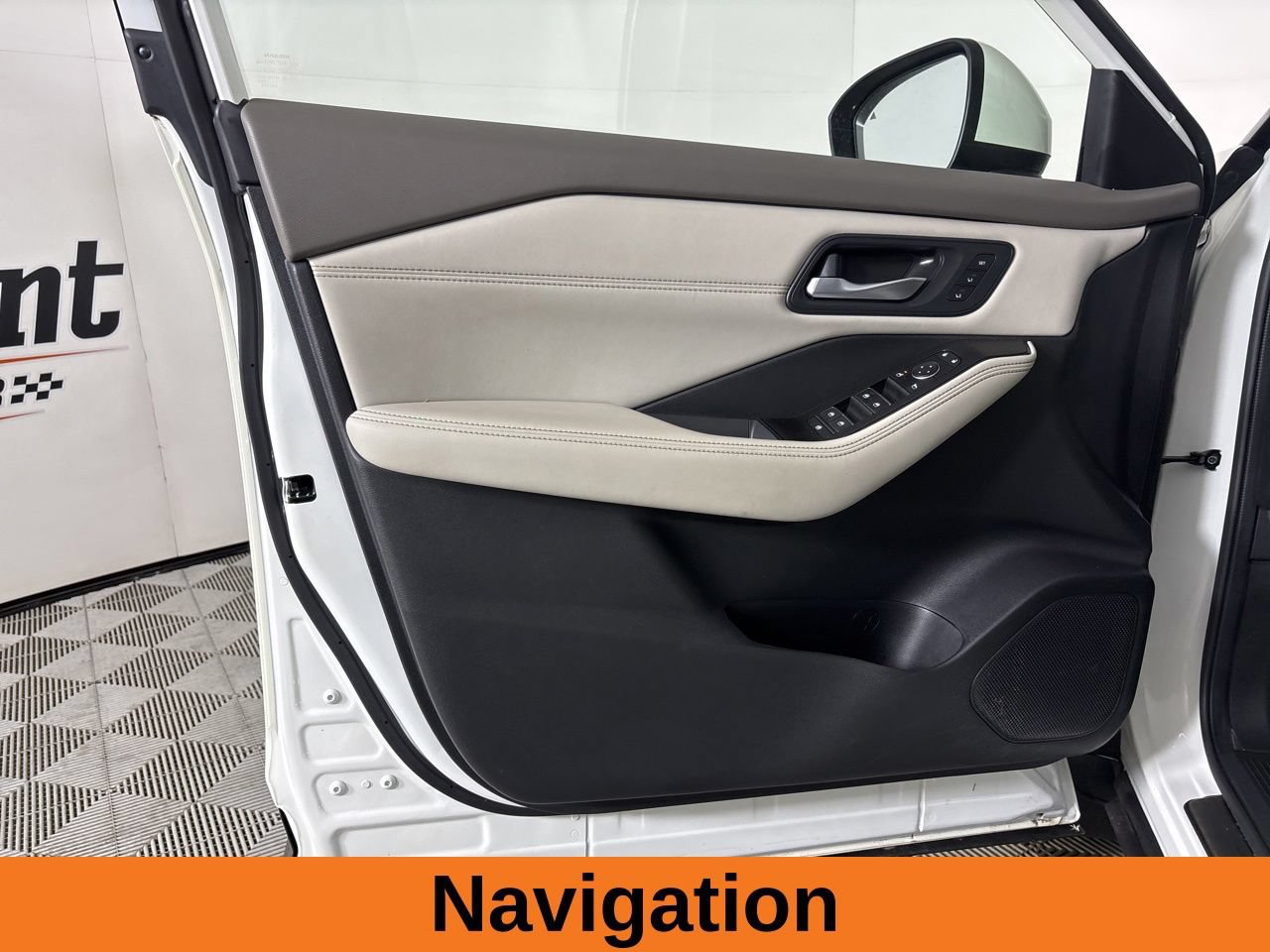 Used 2023 Nissan Rogue SL w/ SL Premium Package AWD/4WD image 9