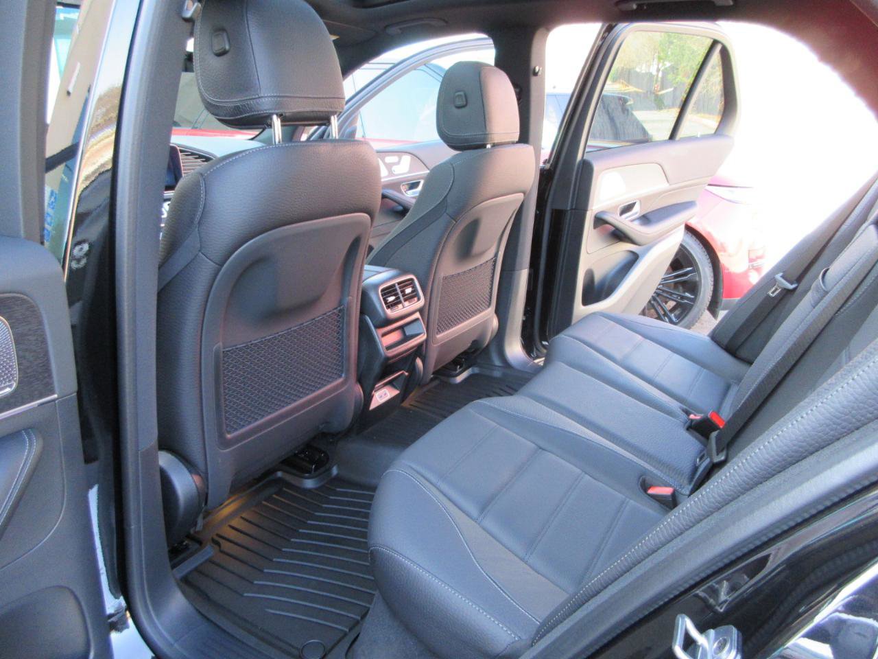 Used 2025 Mercedes-Benz GLE 580 4MATIC image 37