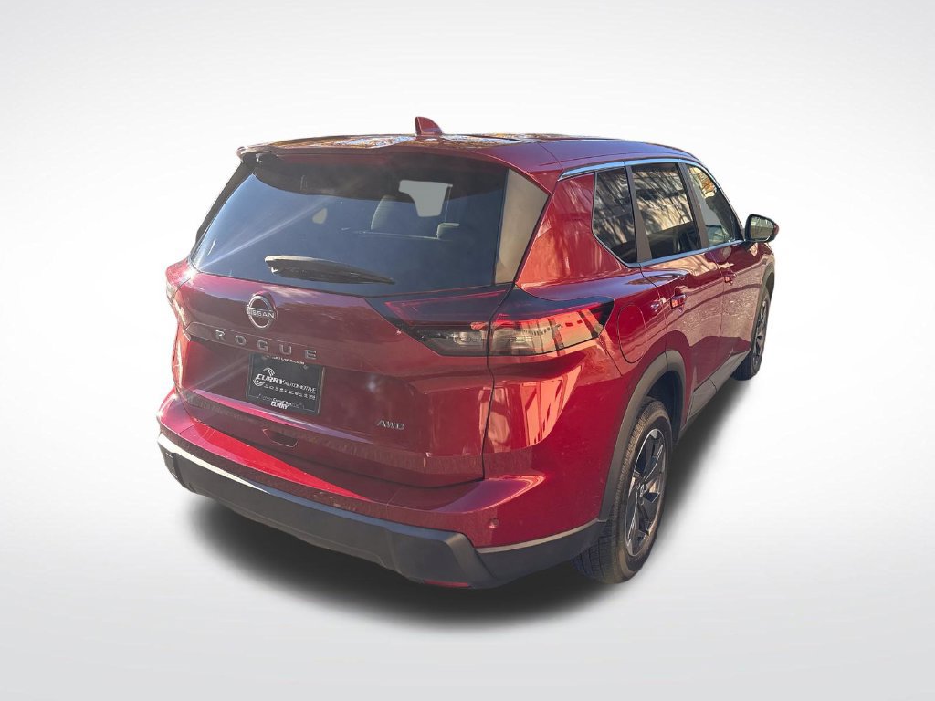 Used 2025 Nissan Rogue SV AWD/4WD image 13