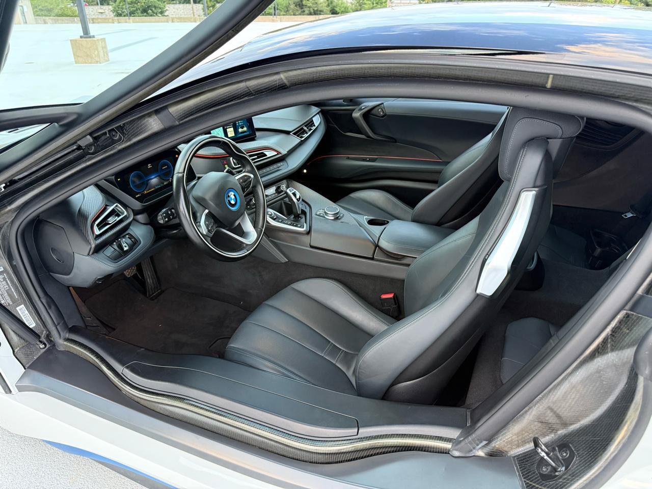 Used 2019 BMW i8 Coupe AWD/4WD image 12