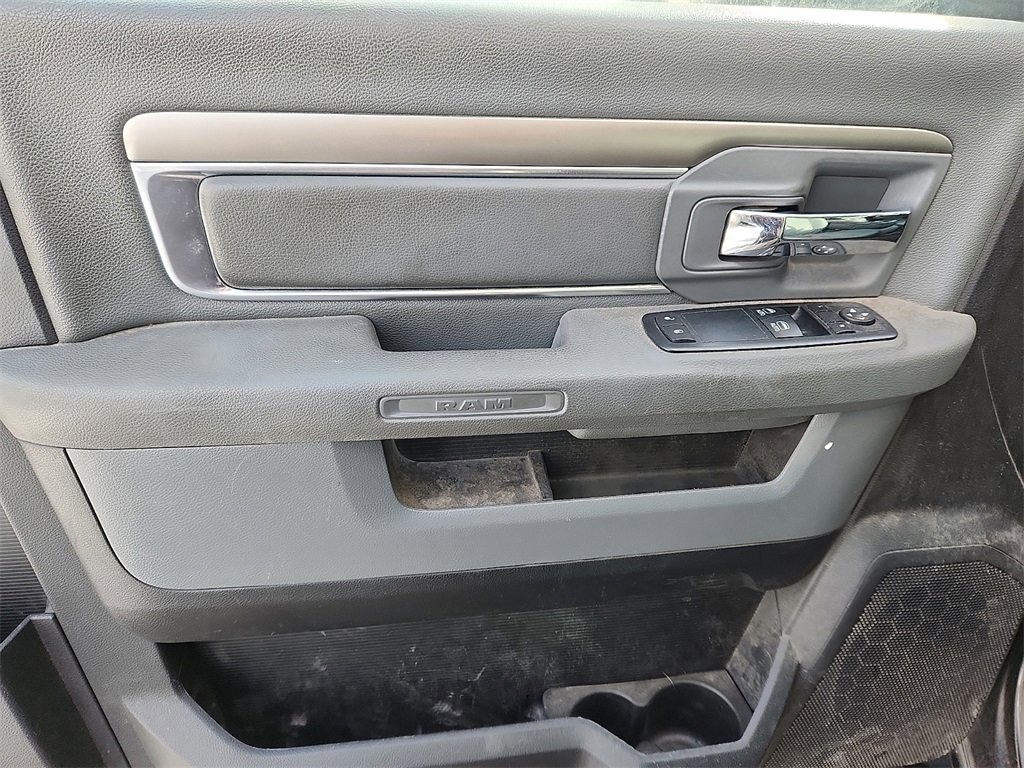 Used 2017 RAM 4500 Tradesman w/ Power & Remote Entry Group image 12