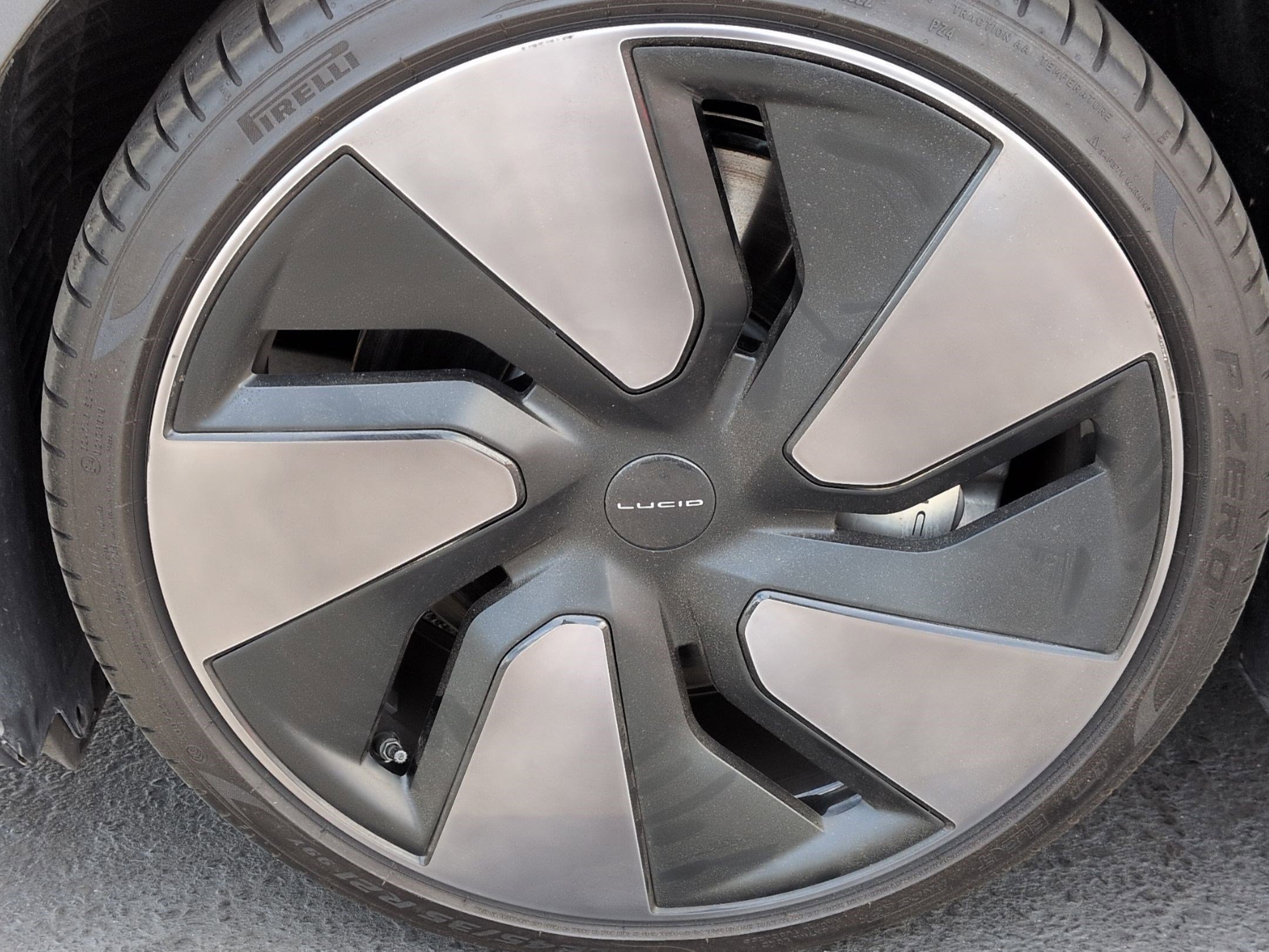 Used 2024 Lucid Air Touring image 13