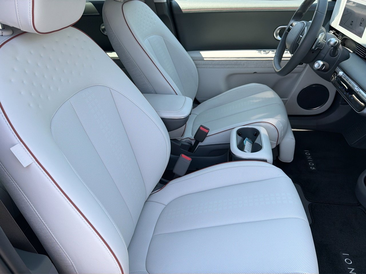 Certified 2022 Hyundai Ioniq 5 Limited AWD/4WD image 26