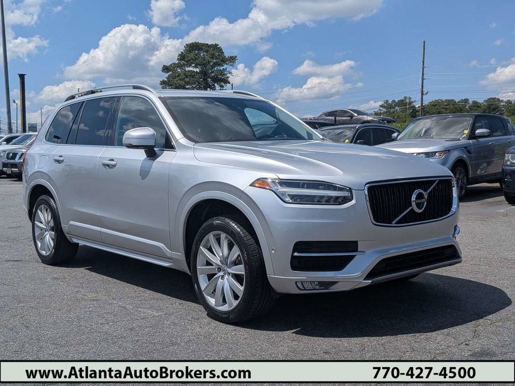 Used 2018 Volvo XC90 T5 Momentum w/ Convenience Package