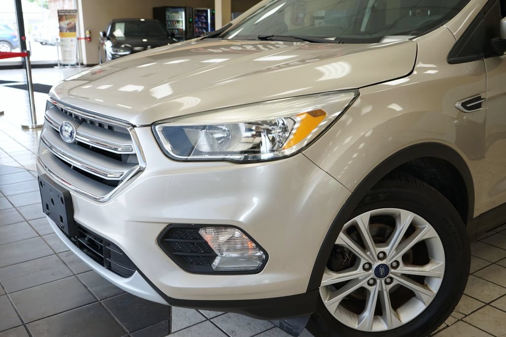 Used 2017 Ford Escape SE FWD image 21