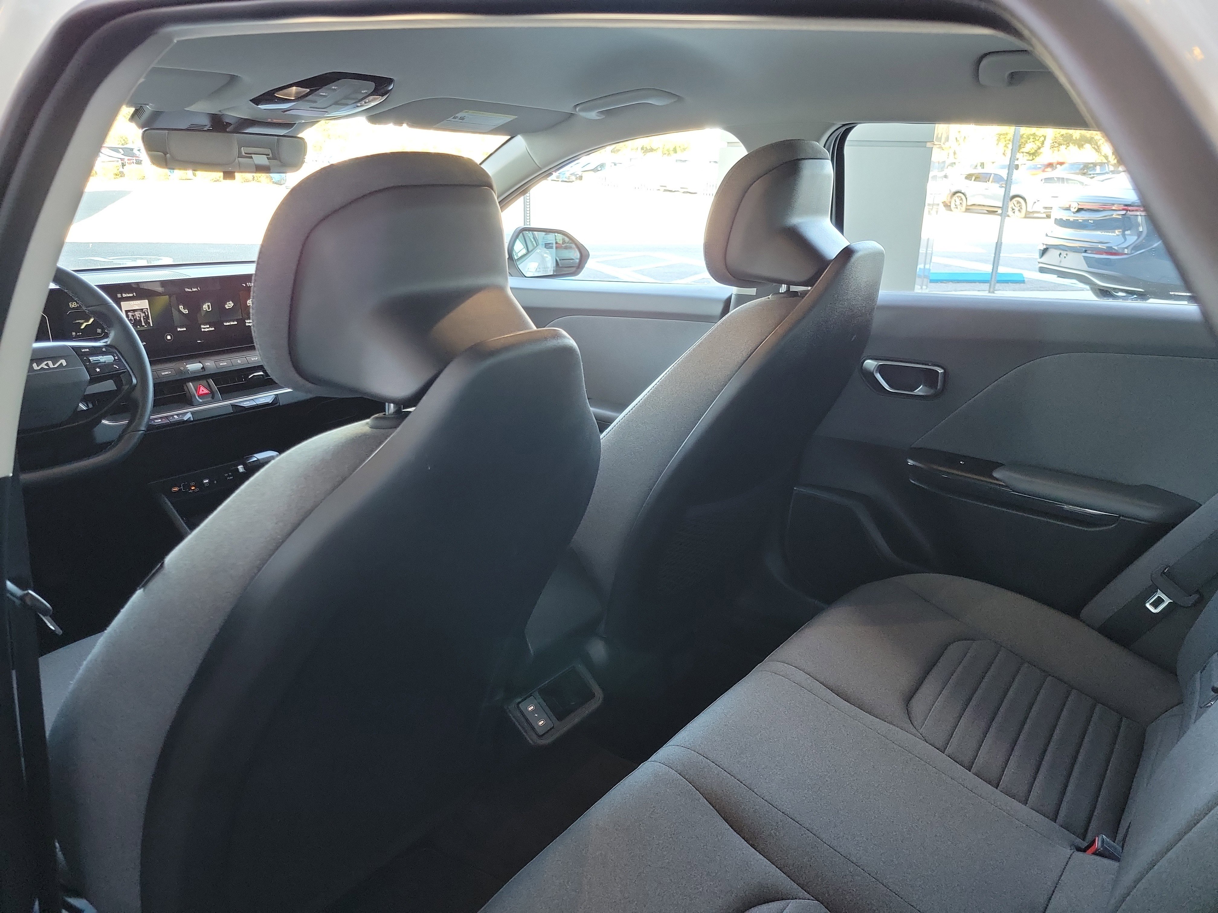 Used 2025 Kia K4 EX image 26