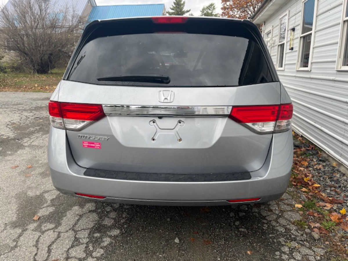 Used 2017 Honda Odyssey EX-L image 3