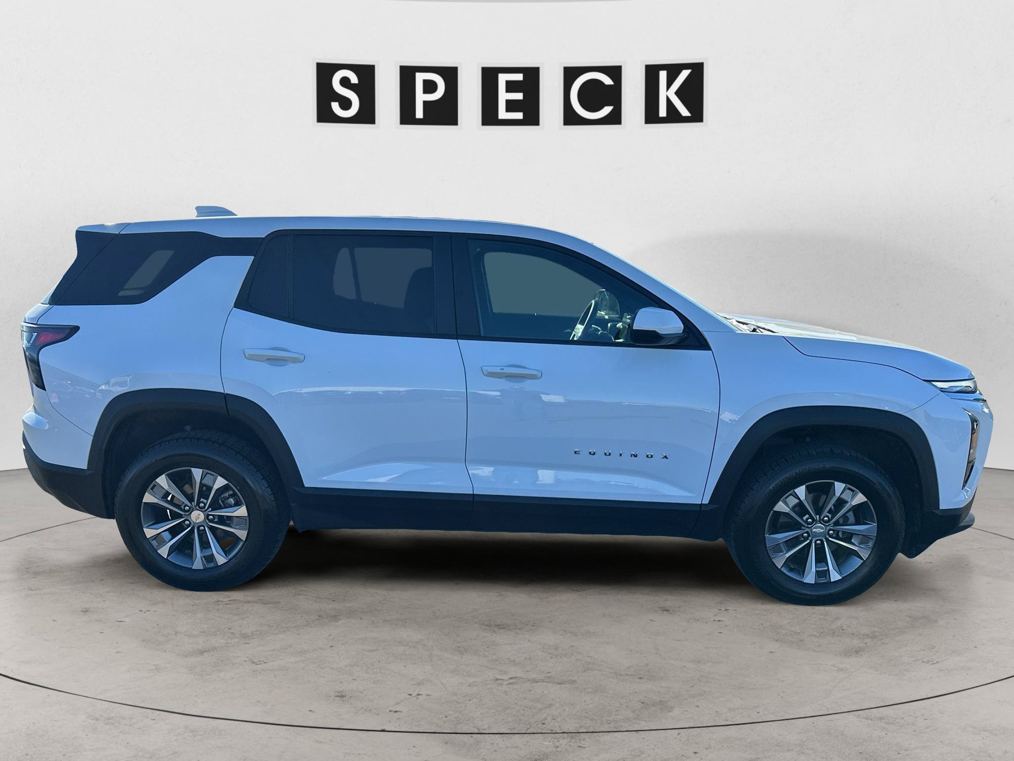 Used 2026 Chevrolet Equinox LT w/ Convenience Package II AWD/4WD image 6
