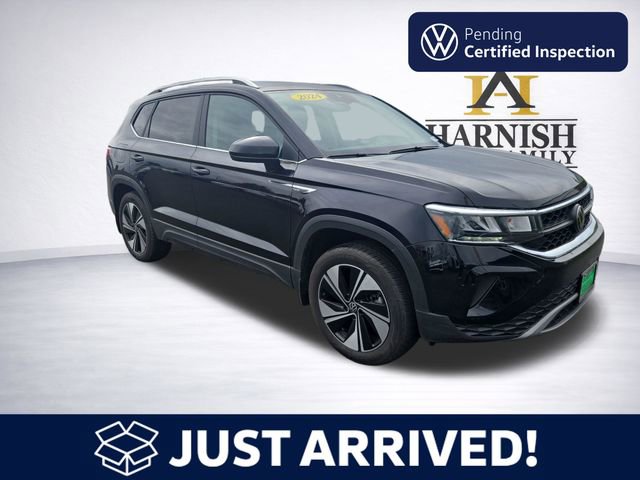 Used 2024 Volkswagen Taos SE AWD/4WD image 1