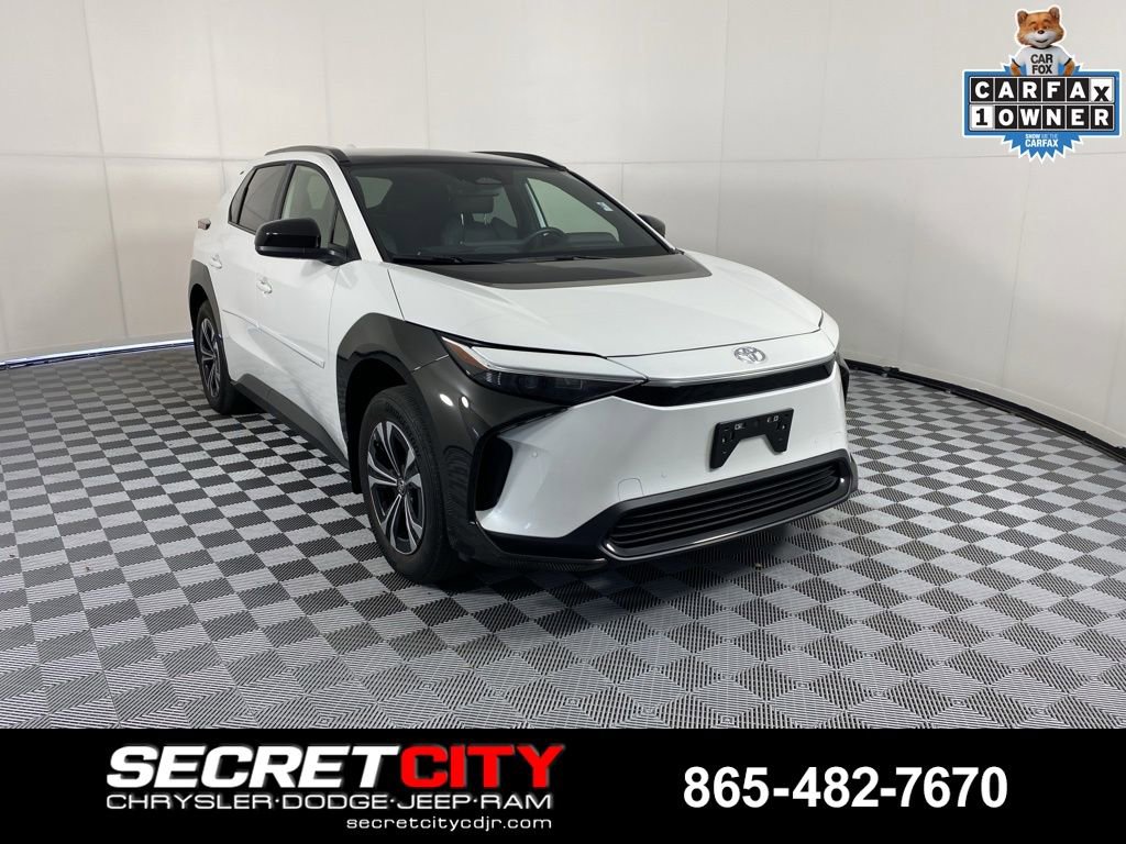 Used 2023 Toyota bZ4X XLE w/ Weather Package AWD/4WD image 1