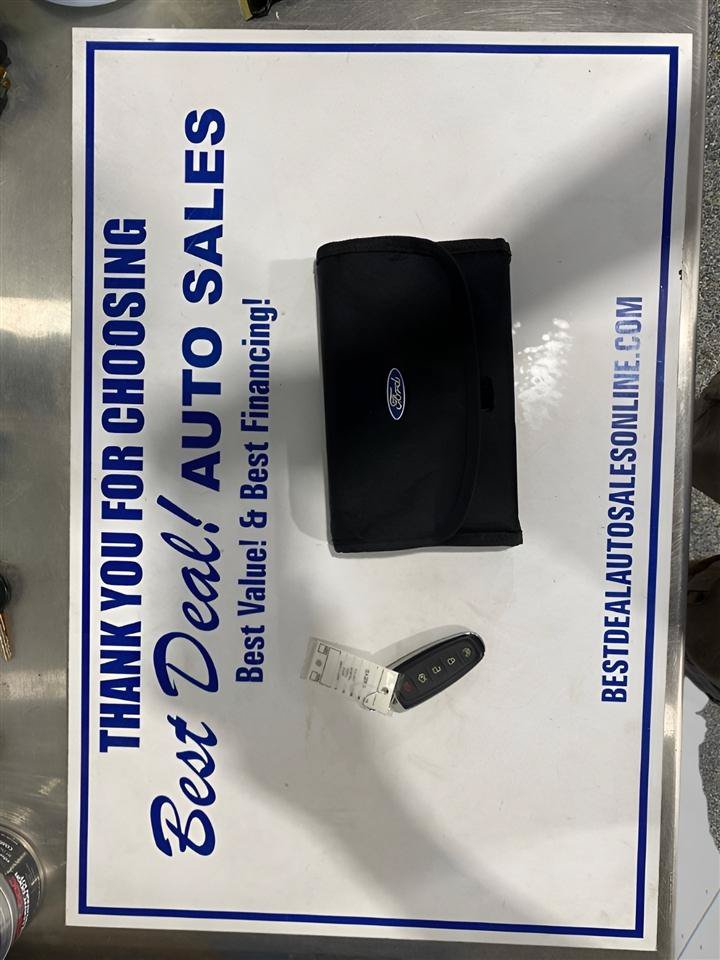 Used 2013 Ford Taurus Limited FWD image 31