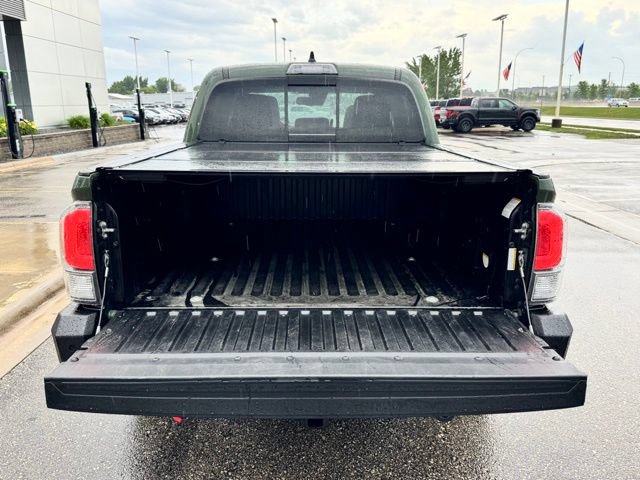 Used 2021 Toyota Tacoma TRD Sport AWD/4WD image 36