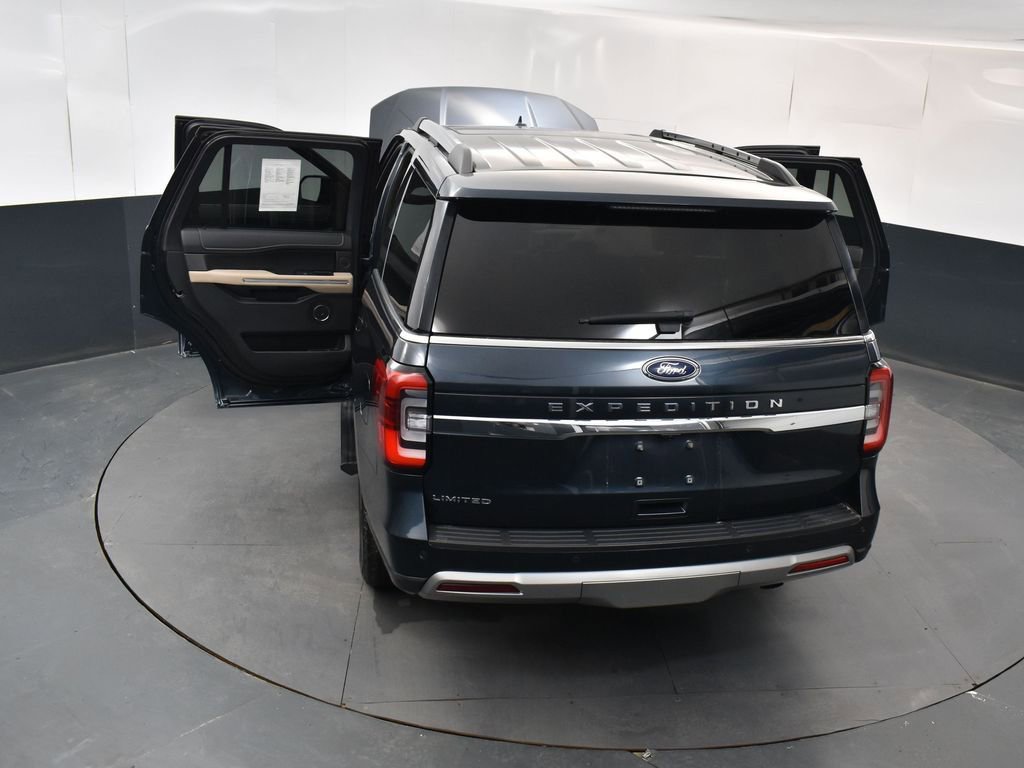 Used 2022 Ford Expedition Limited image 19