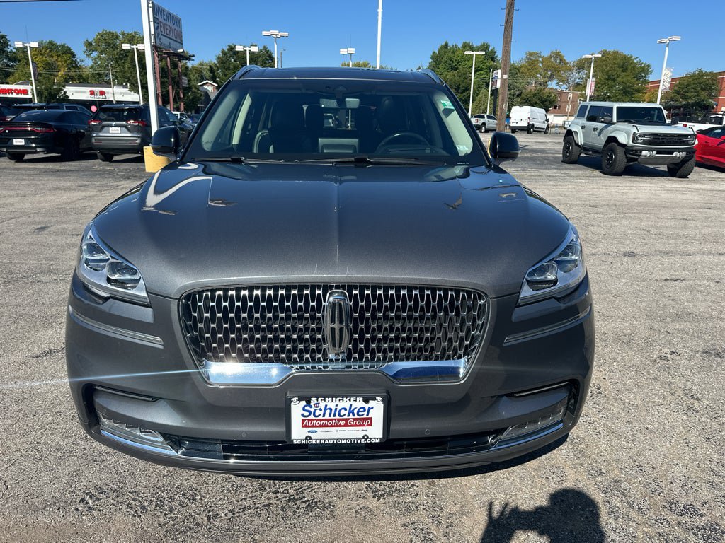 Used 2021 Lincoln Aviator Reserve w/ Equipment Group 202A AWD/4WD image 4