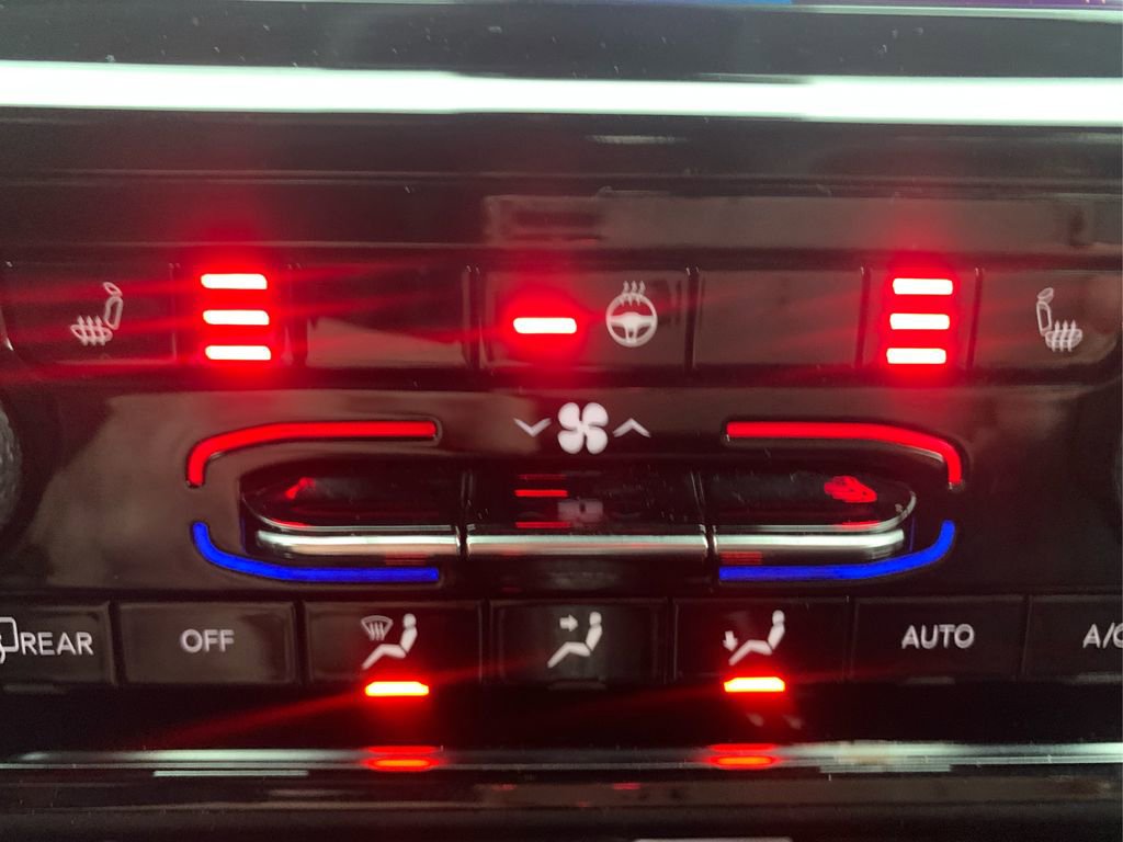 Used 2022 Jeep Grand Cherokee L Limited image 28