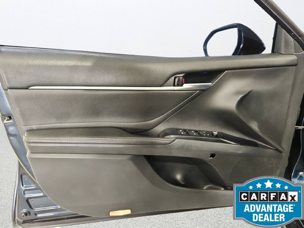 Used 2018 Toyota Camry XSE FWD image 20