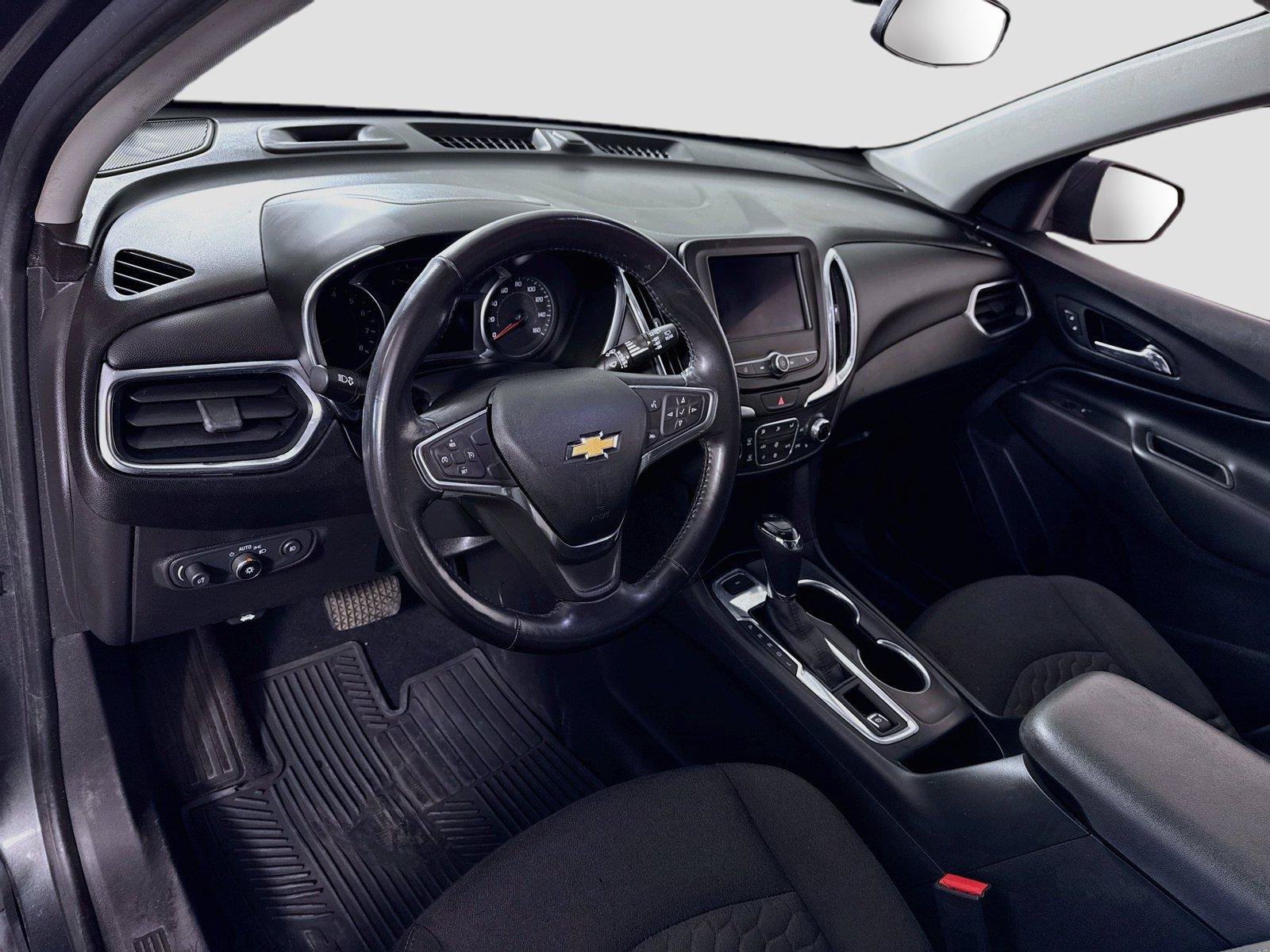 Used 2021 Chevrolet Equinox LT AWD/4WD image 3