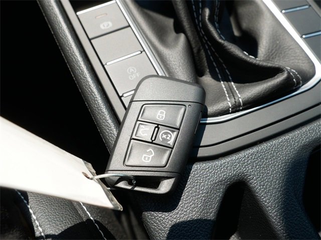Certified 2024 Volkswagen Jetta SEL image 37