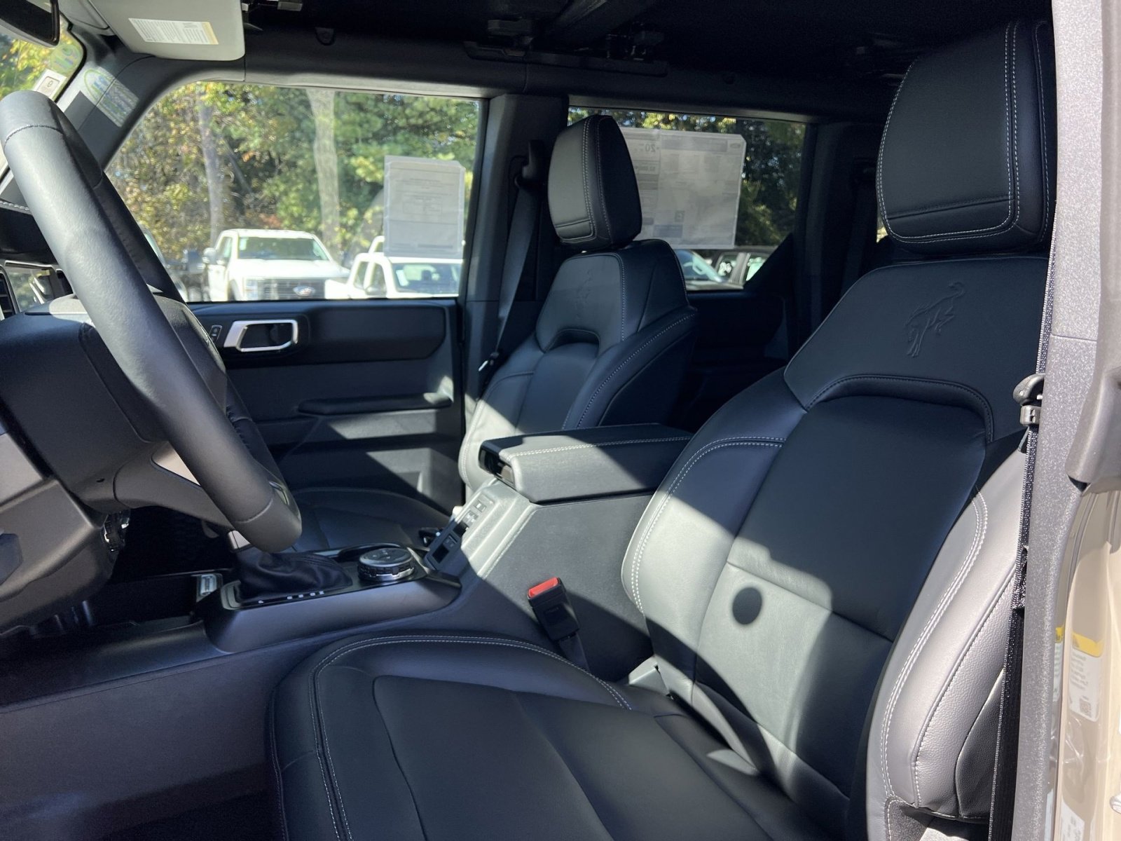 New 2025 Ford Bronco Outer Banks image 13