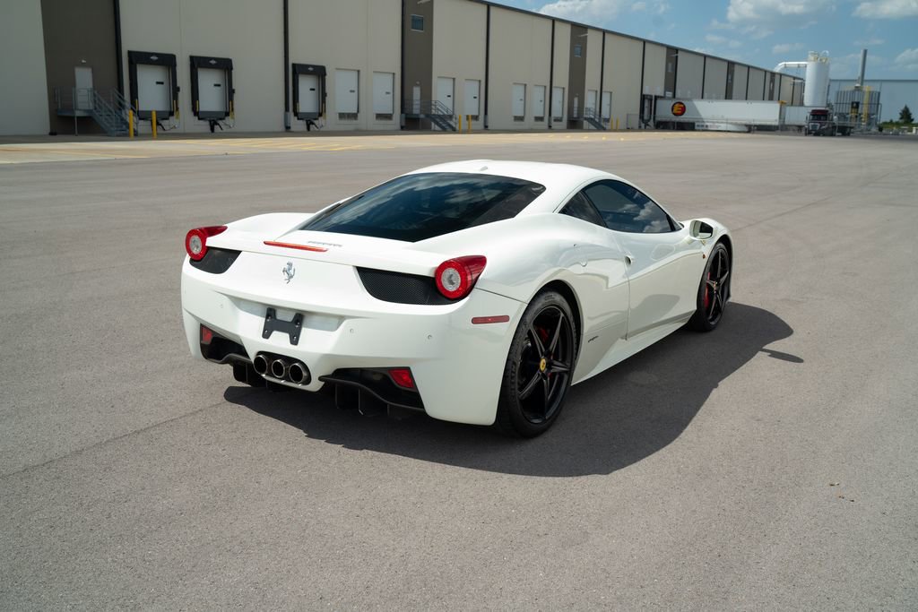 Used 2012 Ferrari 458 Italia Coupe RWD image 3