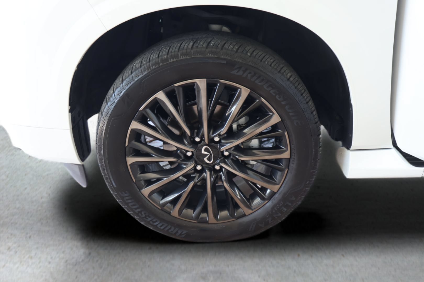 Used 2025 INFINITI QX80 Autograph AWD/4WD image 31