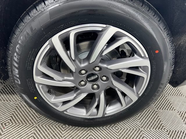 Used 2023 Lincoln Corsair AWD w/ Equipment Group 101A image 10