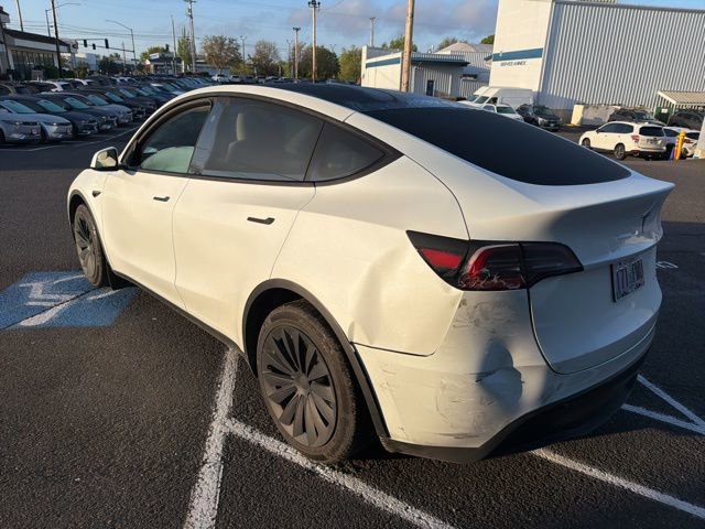 Used 2024 Tesla Model Y Long Range AWD/4WD image 6