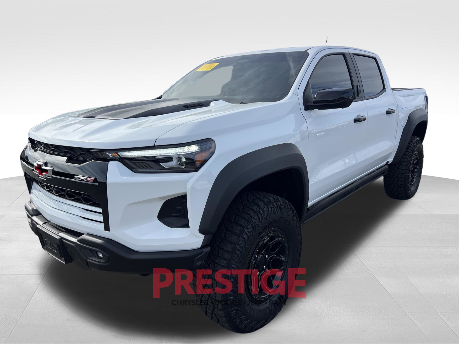Used 2025 Chevrolet Colorado ZR2 w/ ZR2 Bison Edition AWD/4WD image 14