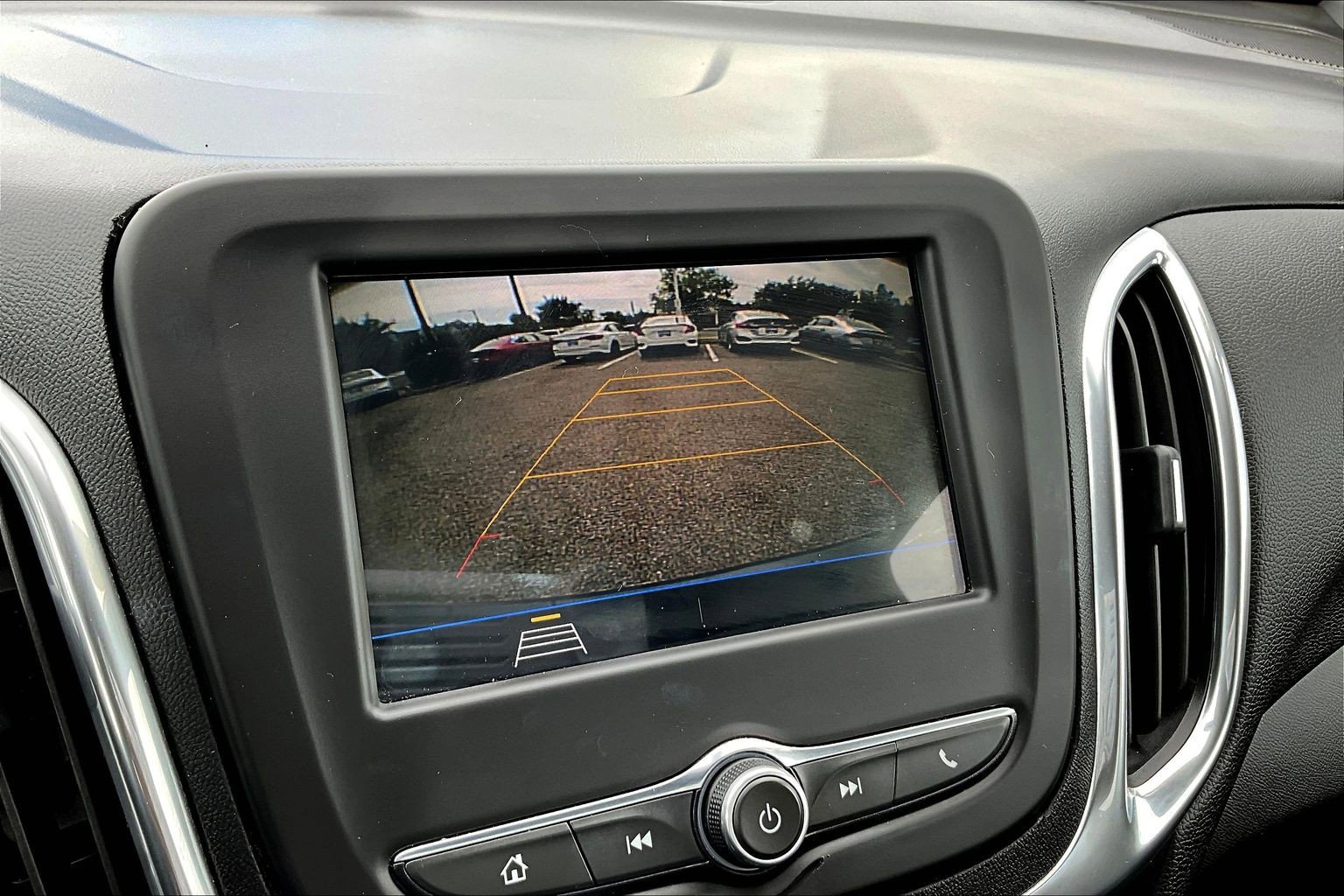 Used 2019 Chevrolet Equinox LT FWD image 22