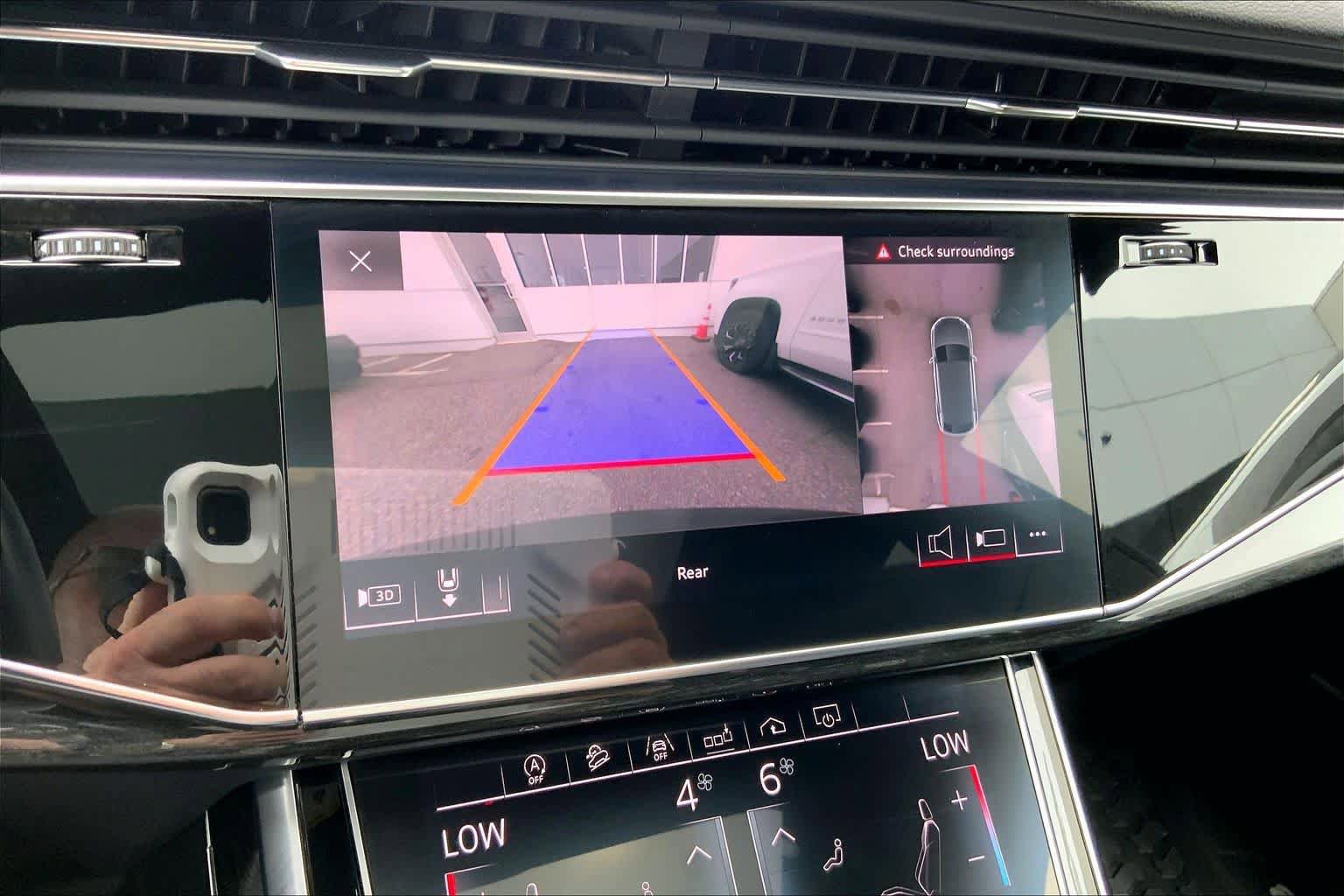 Used 2019 Audi Q8 Premium Plus w/ Premium Plus AWD/4WD image 29