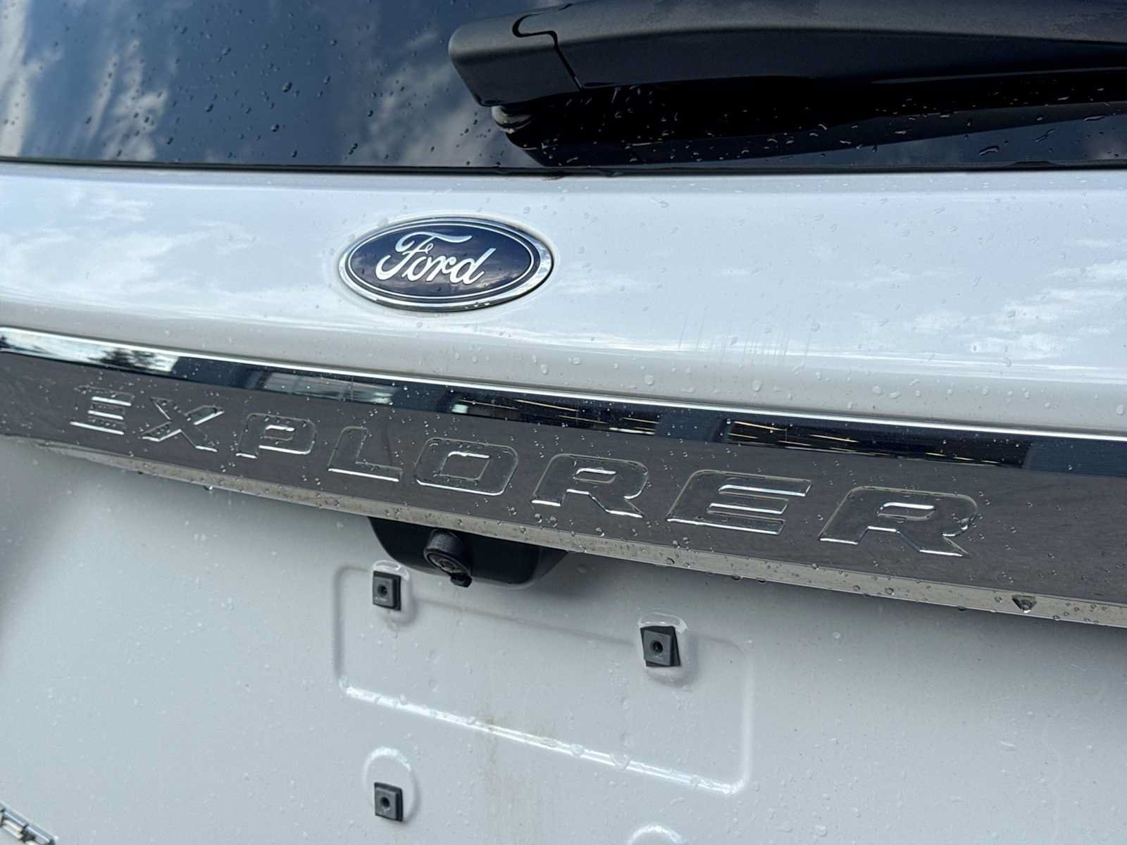 Used 2020 Ford Explorer Limited AWD/4WD image 12
