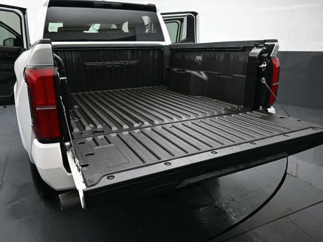 Certified 2025 Toyota Tacoma SR5 image 30