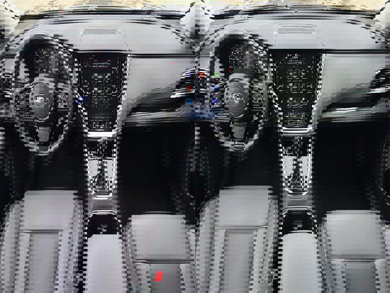 Used 2025 Subaru Outback Onyx Edition image 9