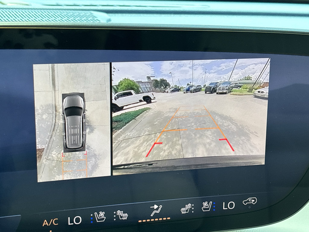 Used 2025 Buick Enclave Avenir w/ Super Cruise Package FWD image 23