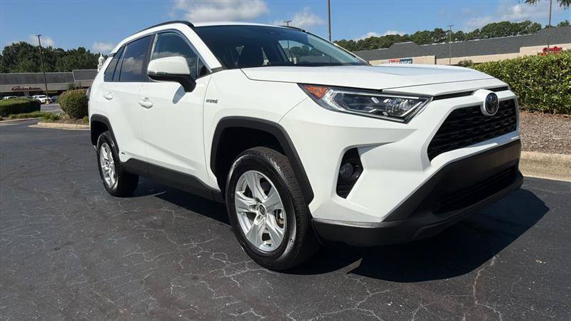 Used 2021 Toyota RAV4 XLE AWD/4WD image 8