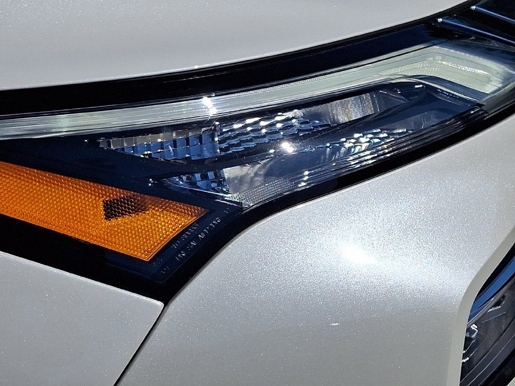 Certified 2023 Nissan Rogue SV w/ SV Premium B Package AWD/4WD image 10