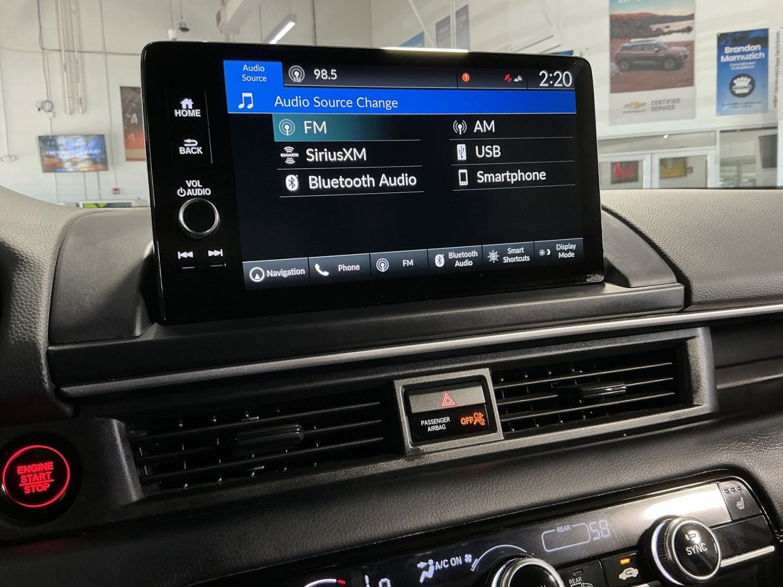 Used 2025 Honda Pilot Touring image 19