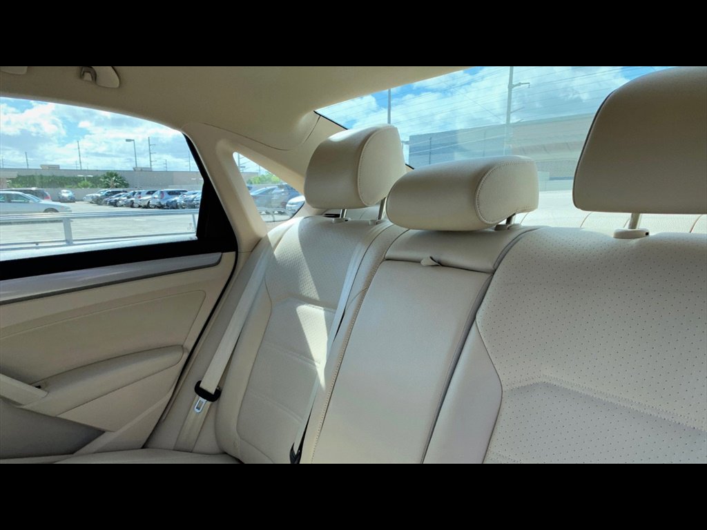 Used 2015 Volkswagen Passat 1.8T Wolfsburg Edition FWD image 11