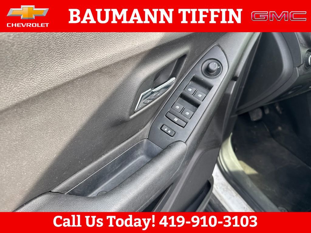 Used 2015 Chevrolet Trax LS FWD image 20