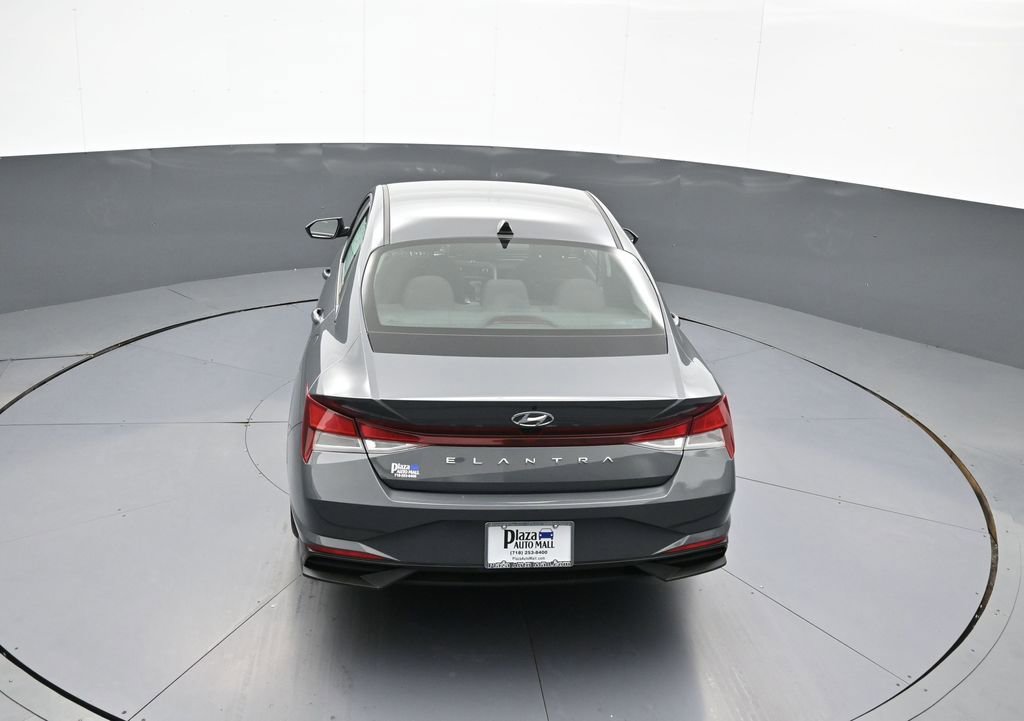 Certified 2023 Hyundai Elantra SEL w/ Convenience Package image 38