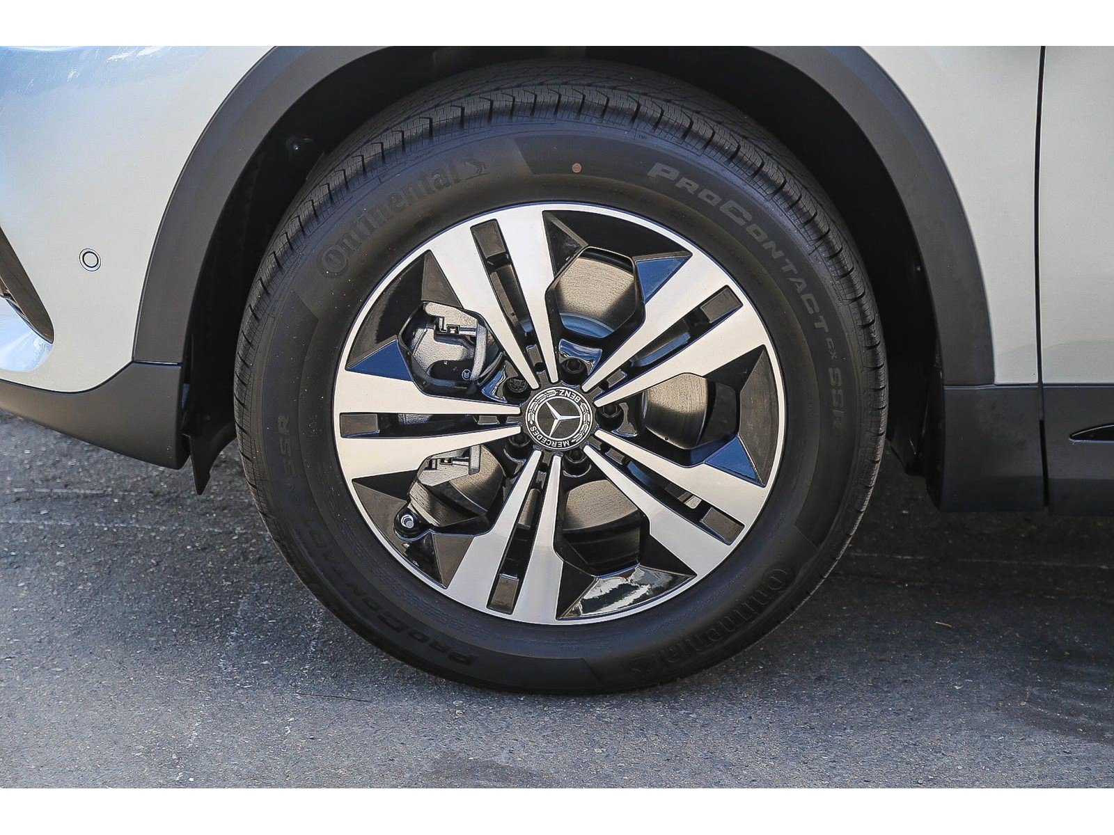 New 2026 Mercedes-Benz GLA 250 4MATIC image 9