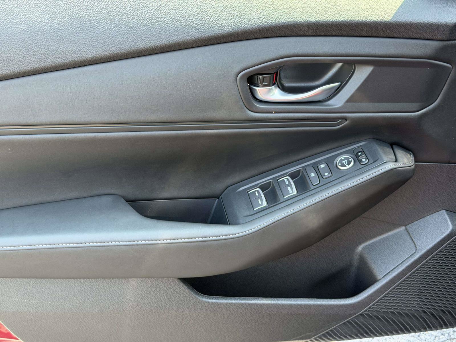 Certified 2025 Honda Accord Sport image 6