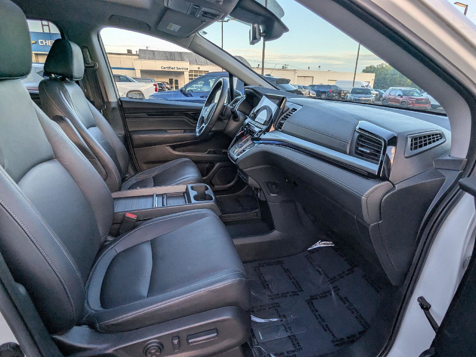 Used 2023 Honda Odyssey Touring image 32